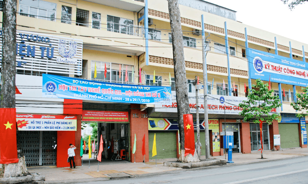 Trường hùng vương 