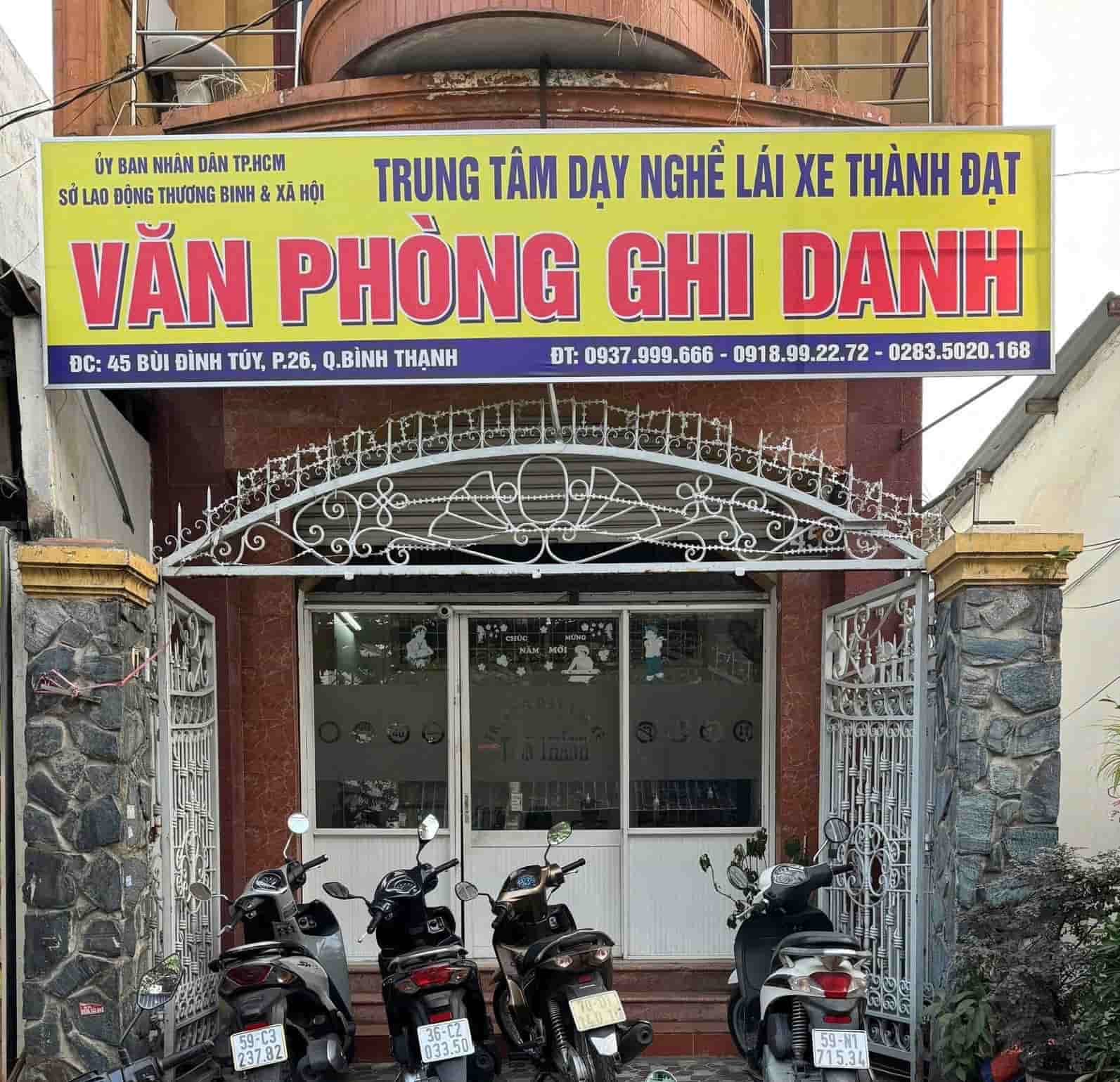 nên thi bằng lái B1 hay B2