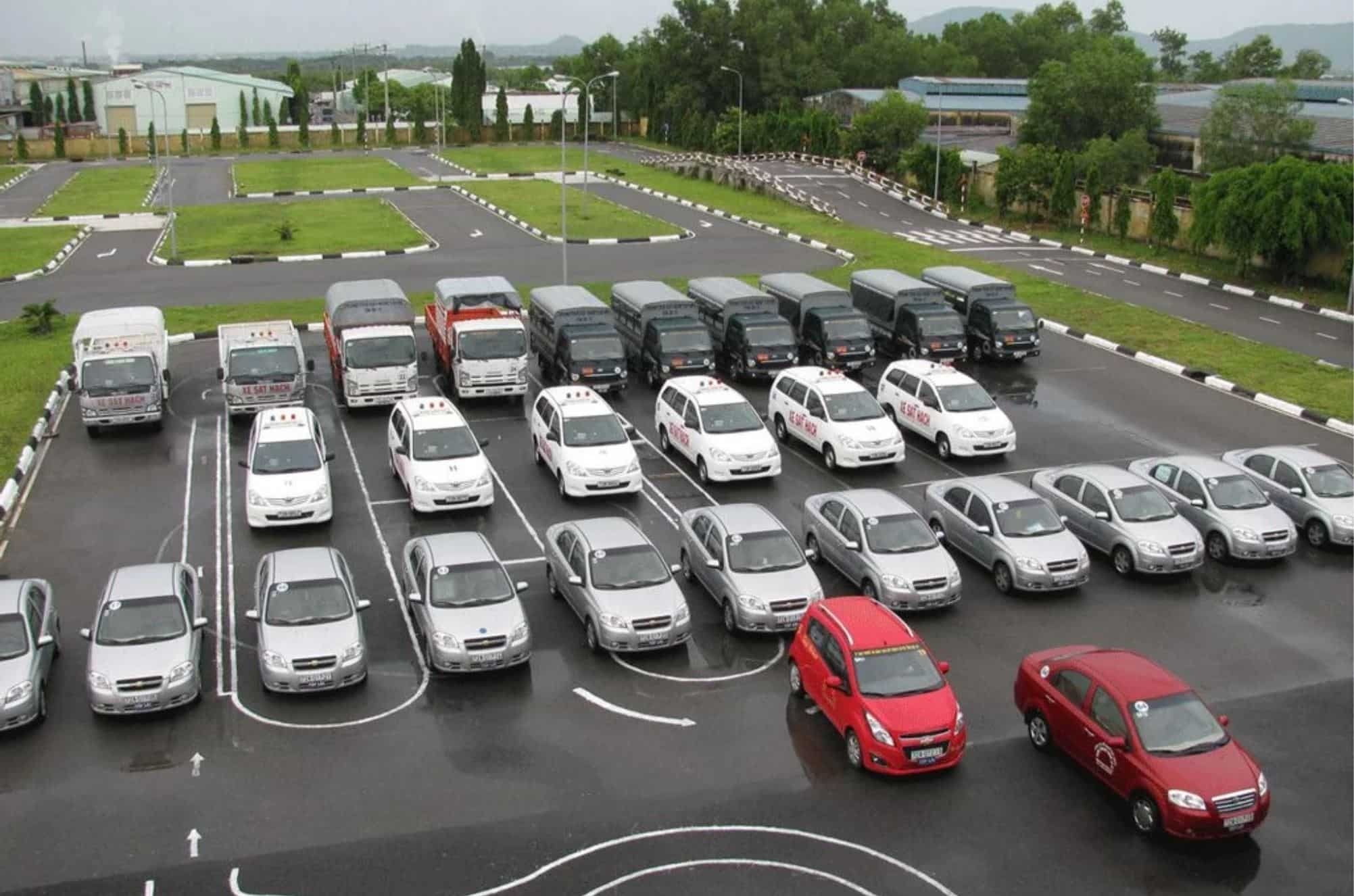 trường dạy lái xe nào tốt ở bình tân